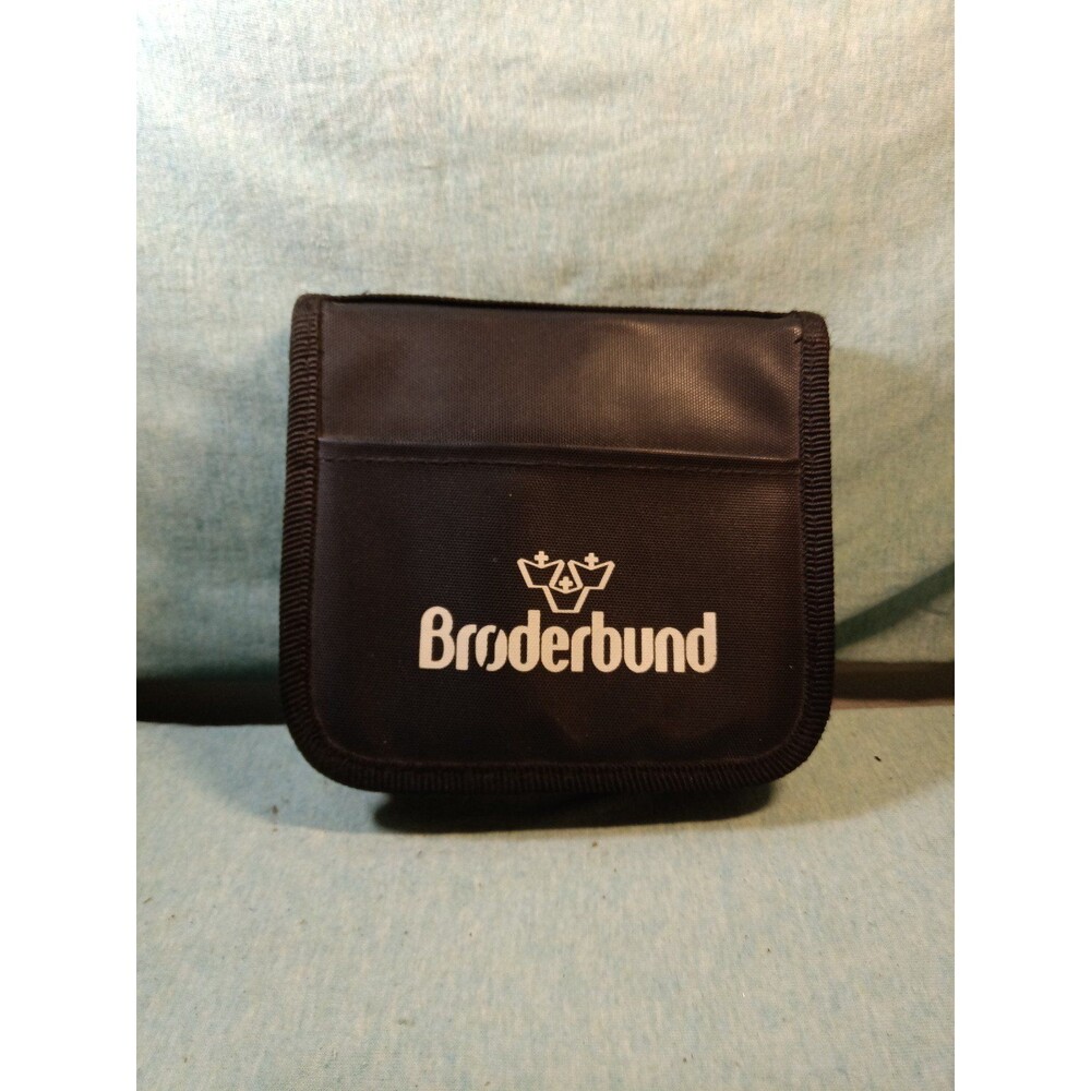Broderbund felt lined 10 CD zippered case